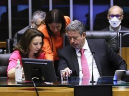 Jaqueline Cassol consegue aprovar por unanimidade Lei Henry Borel que protege crianças de violência doméstica