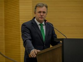 Luizinho Goebel destina recurso para construção de Barracão em escola de Novo Horizonte