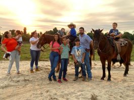 PIMENTEIRAS: Acadêmico de veterinária e fisioterapeuta realizam projeto de “equoterapia” para crianças e adolescentes em reabilitação