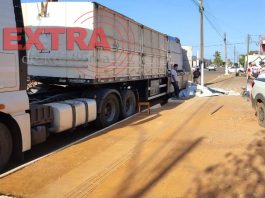 Placas de mármore caem sobre trabalhadores durante descarregamento em Vilhena