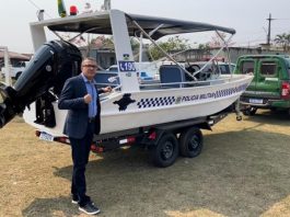 Alex Silva entrega embarcação e medalhas de honra ao mérito ao batalhão de polícia de fronteira