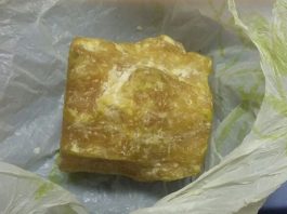 Homem é detido com pasta base de cocaína e conduzido à delegacia em Cerejeiras