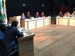 Em sessão tensa, vereador diz que não vai à reeleição e cutuca colegas por silêncio em caso de corrupção na prefeitura de Cacoal