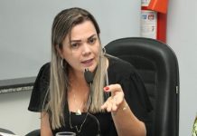 “Quero ser a voz das pessoas excluídas da sociedade”, diz Cláudia de Jesus