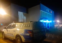 Dupla assalta pedestre e agride com pancada na cabeça em Vilhena