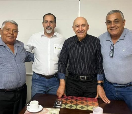 Confúcio Moura discute regularização fundiária, melhoria produtiva e sustentabilidade com setores do Agro