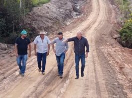 Deputado Ezequiel Neiva entrega mais 12 tubos armcos e promove avanços em Vilhena