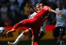 Corinthians joga mal, perde para RB Bragantino e pode entrar na zona de rebaixamento