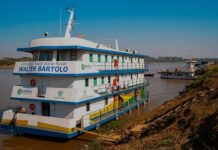 Barco Hospital Walter Bártolo leva atendimento médico e assistencial à Pimenteiras