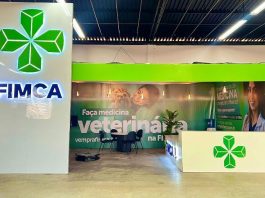 Fimca participa da feira “Sicoob AgroTech” e divulga início do curso de medicina em Vilhena”