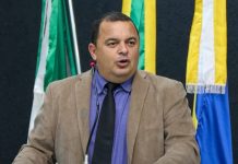 VÍDEO: vereador agradece apoio de família petebista e anuncia filiação ao PL em discurso na Câmara de Cacoal