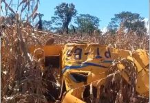 VÍDEO: Durante decolagem, avião agrícola cai em Cerejeiras; piloto alega que sol prejudicou visão