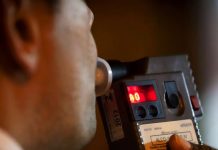 Homem embriagado é preso por direção perigosa em Colorado