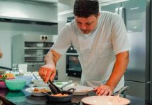 SICOOB SABOR: Participantes do Roteiro Gastronômico aprendem técnicas de empratamento em oficina com chef Júnior Marinho