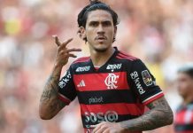 Flamengo domina e vence Corinthians no Maracanã pelo Brasileirão