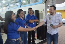 Candidato à reeleição, Delegado Flori leva mais de 400 pessoas em primeira caminhada de campanha em Vilhena