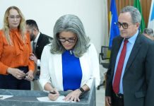 Agna Souza candidata à prefeitura de Ariquemes firma compromisso em “Pacto de Defesa da Democracia e Combate à Desinformação”