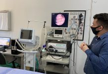 Dra. Taíssa entrega broncoscópio ao Hospital Cosme Damião, adquirido com emenda parlamentar de R$ 244 mil