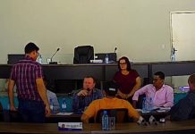Vereadora chama colegas de hipócritas e Câmara aprova dobro de remanejamento orçamentário a pedido de prefeito eleito em Chupinguaia