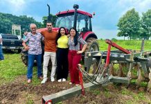 Deputada Cristiane Lopes e Alan Queiroz entregam R$ 320 mil em equipamentos agrícolas para produtores rurais de Jaru