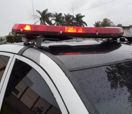 Carro avança preferencial e causa colisão com moto em Vilhena