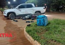 Entregador é socorrido e levado ao hospital após colisão com picape em Vilhena